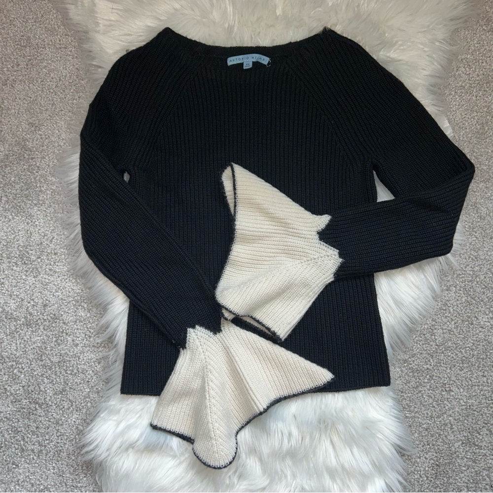 ANTONIO MELANI Black and Cream Crew Neck Sweater Fitted Knit